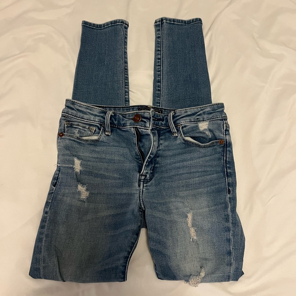 Abercrombie & Fitch Harper Super Skinny Ripped Jeans